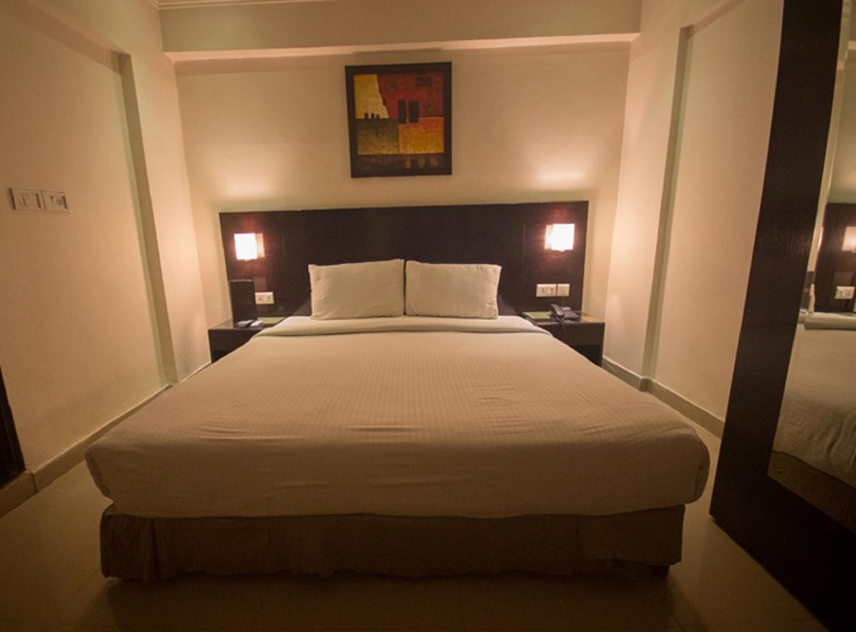 Anr Hotels Lucknow Esterno foto